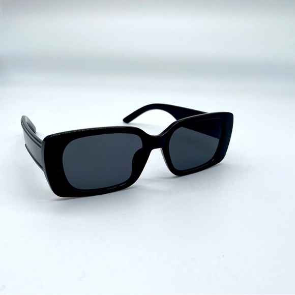 Ruby Black Rectangle Acetate Sunglasses - Picture 2 of 2